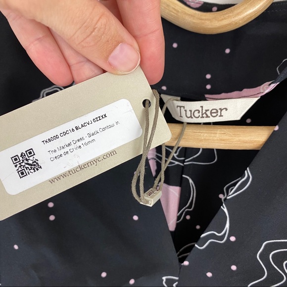Tucker The Market Dress Silk Black Contour Floral - Picture 4 of 7